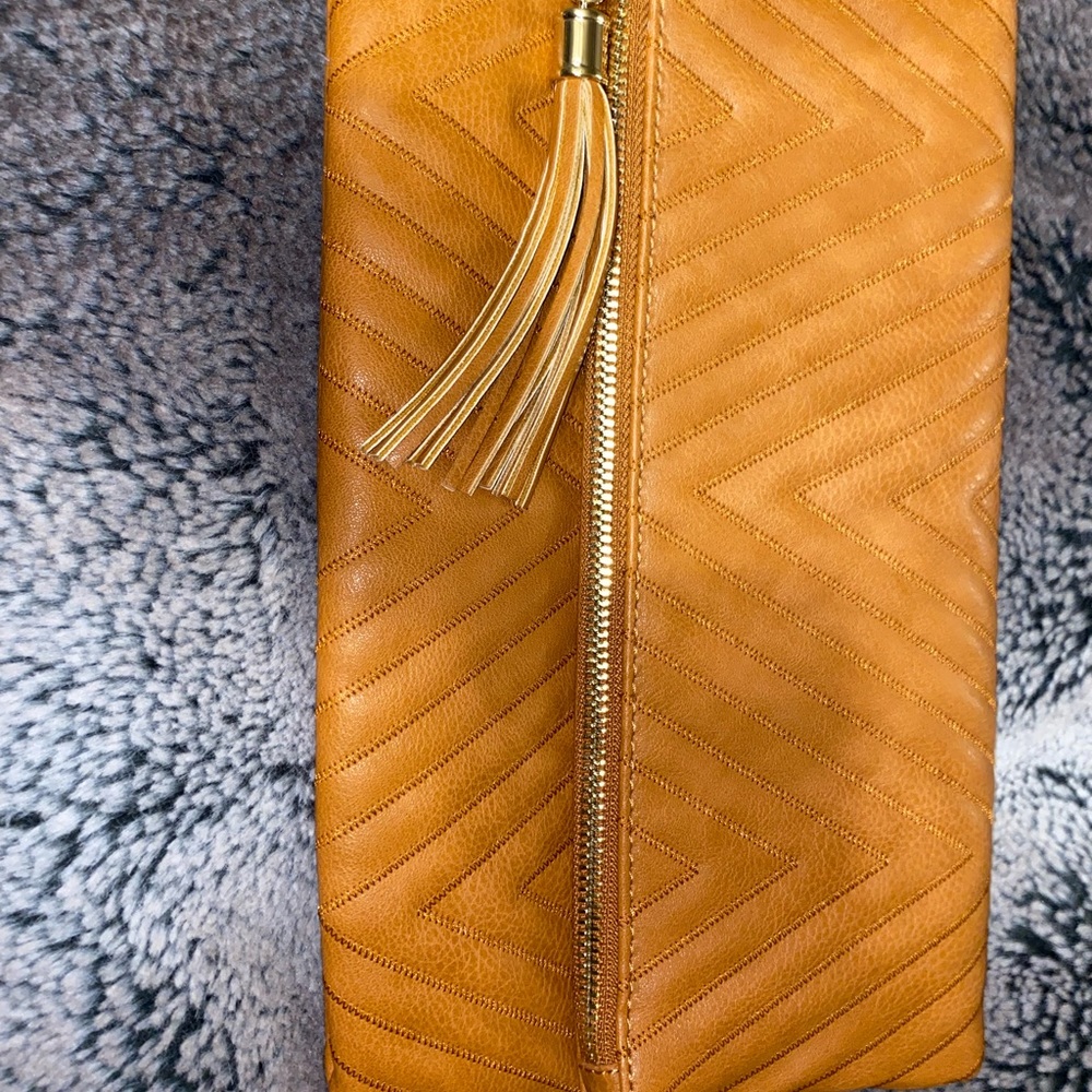 Chevron Leather Orange Clutch - Picture 4 of 8
